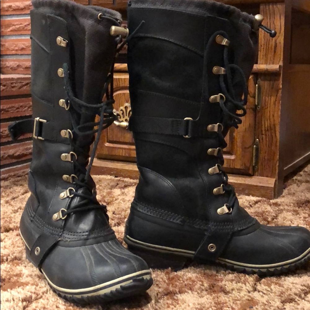 Lace up sorel boots